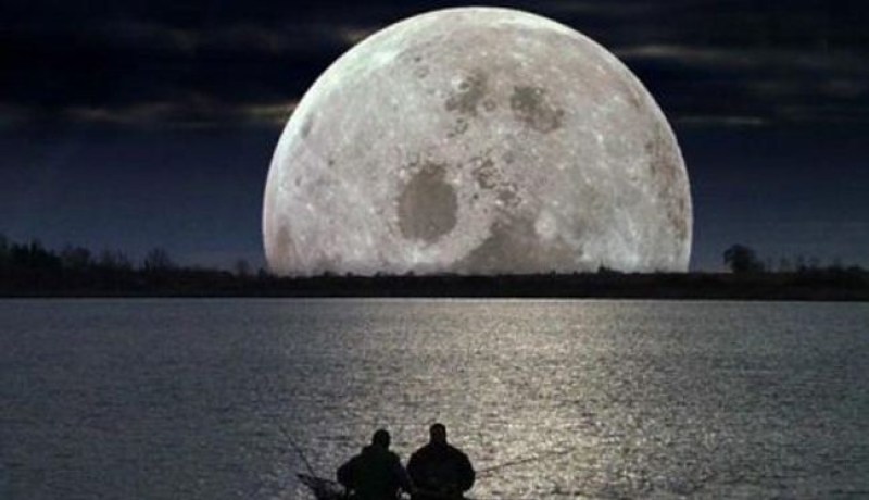 سوء الأحوال الجوية يحرم سكان العاصمة من مشاهدة القمر العملاق وأخذ صور تذكارية