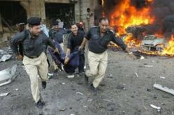 5 قتلى في تفجير انتحاري بباكستان