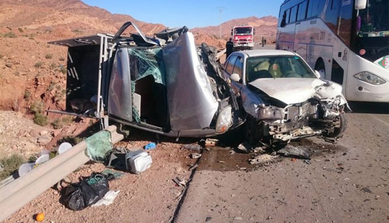بالفيديو.. 8 ضحايا إثر حادث مرور بتيمقاد في باتنة