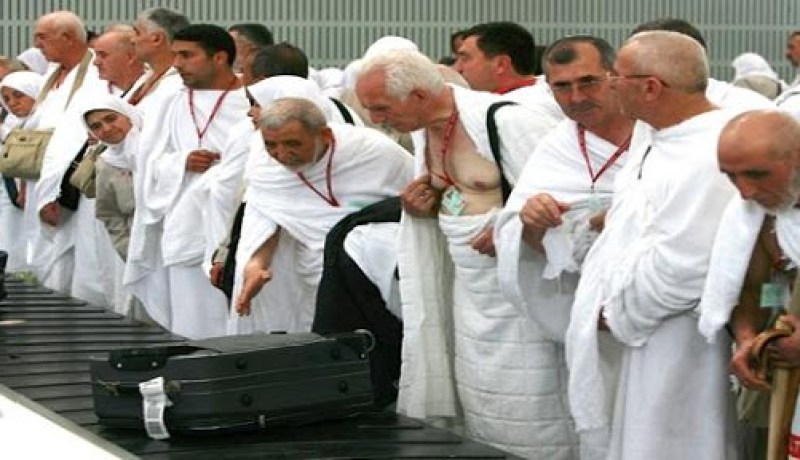 الجزائر تفاوض السعودية لاسترجاع أموال 7 آلاف حاج