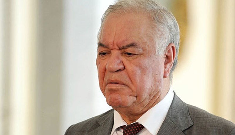 وفاة إبن  الدبلوماسي والسفير السابق عبد القادر حجار