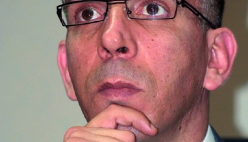 مدحت شلبي‮ ‬يصف دراجي‮ ‬بـ‮''‬الدْرج‮''…‬؟