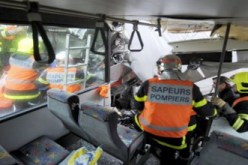 13 قتيلا و 37 جريحا في سقوط حافلة في واد بالاكوادور