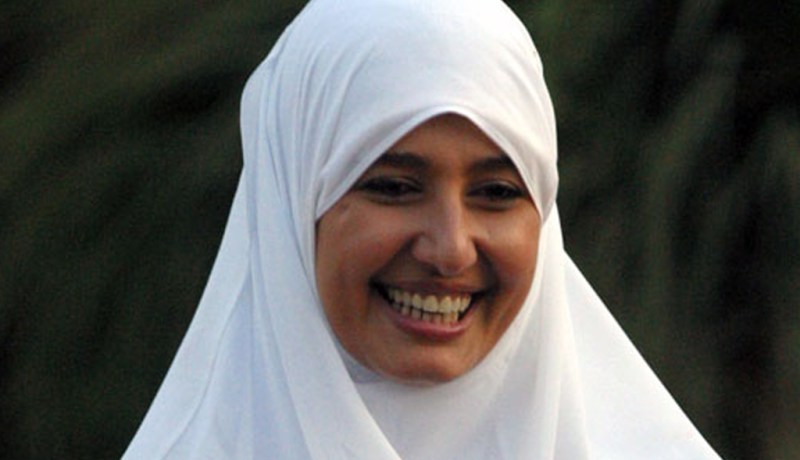 بالصور- حلا شيحة تعتزل وترتدي النقاب!