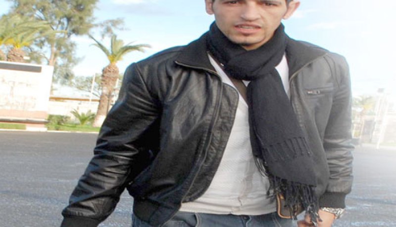 مدرب فولهام يرفض منـح حليش أية فرصة ويعـاتبه على لياقته البدنية