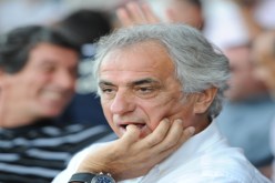 تعرضت للرشق بالحجارة من قبل أنصار طرابزون التركي‮ ‬وكسروا نافذة الحافلة