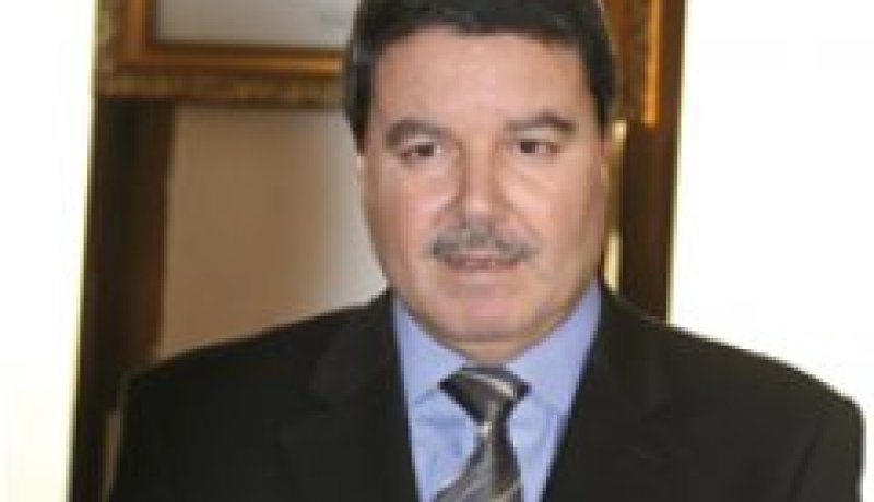 اللواء الهامل‮ ‬يصدر تعليمات لتجنب سفك دماء القصر والمشاغبين