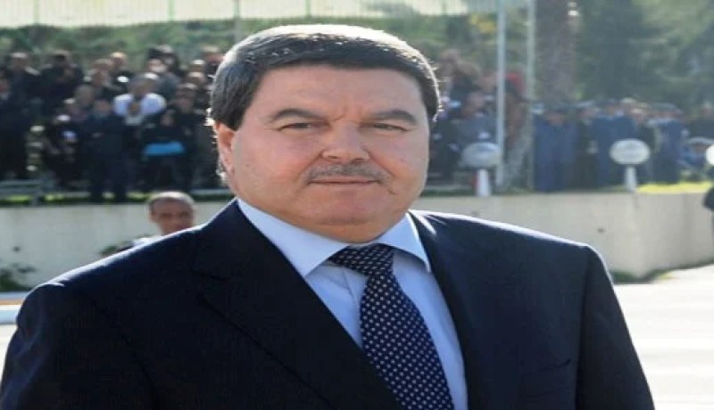 اللواء هامل في‮ ‬دورية نحو الشرق