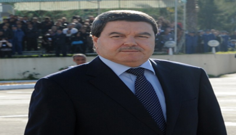 اللواء هامل يكرم رئيسة تحرير جريدة ''النهار''