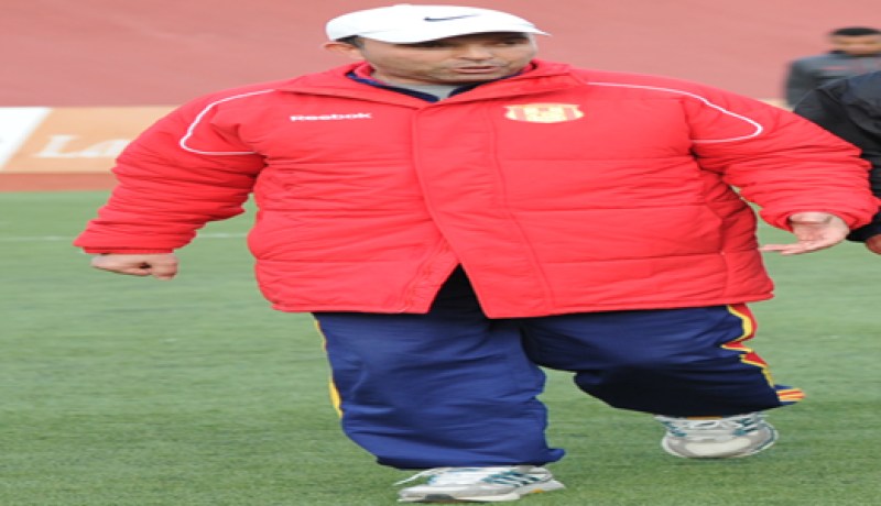 حموش يرفض عرض المولودية وبيرة في أحسن رواق لخلافة هدان