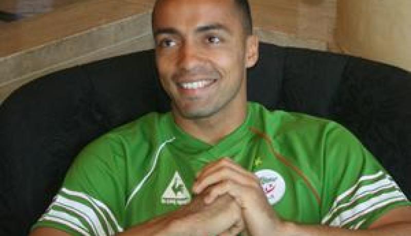 الرابطة الوطنية تعاقب حارس مولودية وهران بن حمو