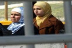الأسيرة الفلسطينية هناء شلبي  تواصل إضرابها عن الطعام للأسبوع الثاني على التوالي