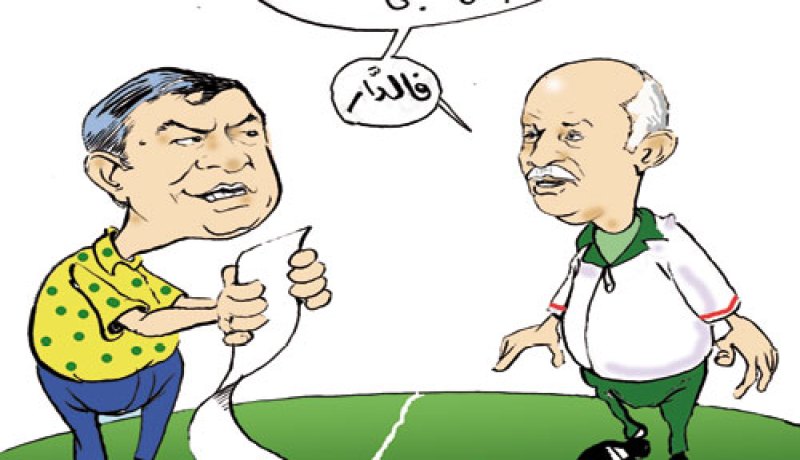 إطلاق حملة لجمع 100 ألف توقيع لمساندة سعدان واتهام حناشي بـ''الخيانة''