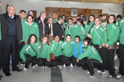 استقبال حار للمنتخب الوطني الجزائري لدى عودته الى ارض الوطن