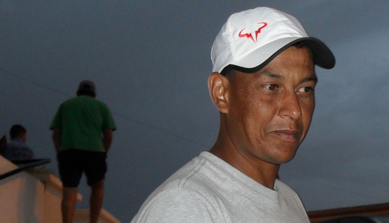 حنيشاد يعاقب بـ 6 أشهر