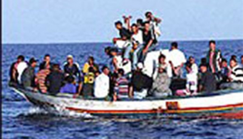 الجنس اللطيف يقتحم عالم الهجرة السرية بقوة…وصول 13 شابة إلى سردينيا الإيطالية انطلاقا من شواطئ عنابة