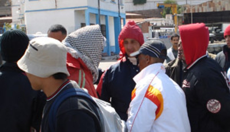 مئات من الحراڤة الجزائريين يطالبون بترحيلهم إلى الوطن بعد مغامراتهم الفاشلة في الاستقرار