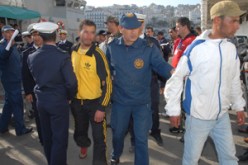 القيادة العامة للقوات البحرية تؤكد وجود منظمات مجهولة الهوية وراء المتاجرة بأرواح الشباب و780 حراڤ أوقفوا خلال السداسي الأول، و صعوبة في التعرف على هوية حراڤ عنابة