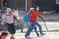 4 جرحى منهم شرطيان بعد “معارك” بين باعة “الطروطوار” يوم العيد