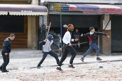 «حرب» بالعصيّ والهراوات بين طلبة جزائريين وأفارقة داخل إقامة جامعية في الجلفة