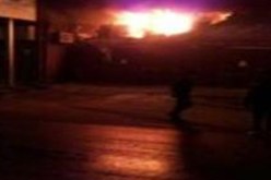 اخماد حريق في معمل جفصين قرب شركة الغاز في الجناح
