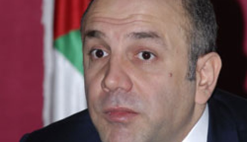احتفالا بعيد الحب…جيزي يهديكم هاتفين بسعر واحد