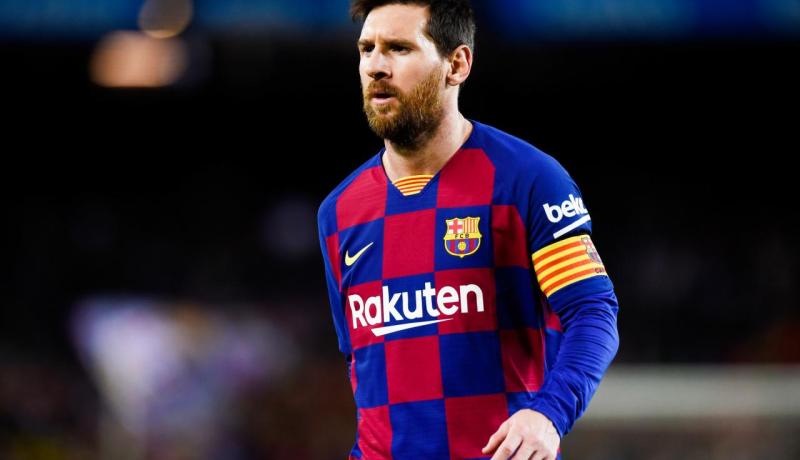 ميسي يضع النقاط على الحروف وينفي شائعات رحيله !