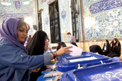 الايرانيون يدلون بأصواتهم في الدورة الثانية من الإنتخابات التشريعية