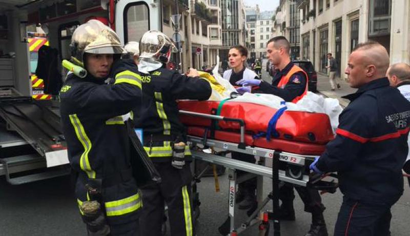 فيديو لمقتل أحد ضحايا الهجوم على مجلة شارلي ايبدو والحصيلة ترتفع إلى 12 شخصا