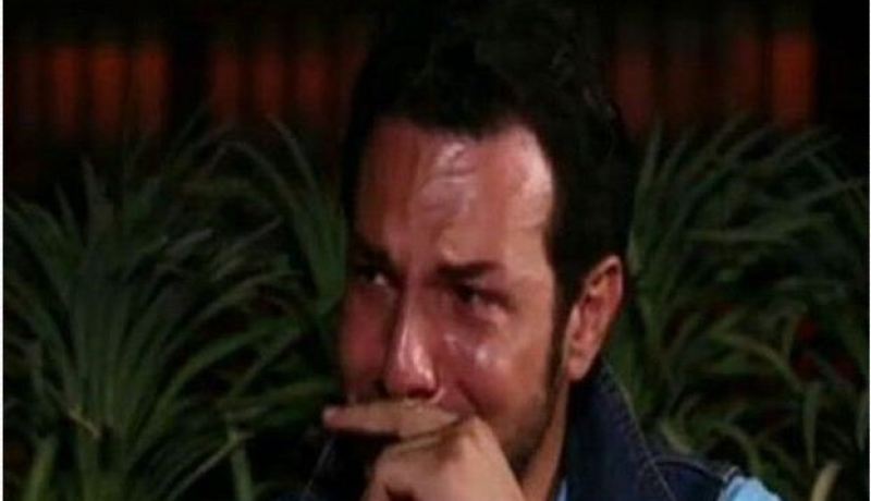 دموع باسل خياط تنهمر بغزارة والسبب مشاهدته لهذه الصورة