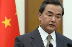 وزير الخارجية الصيني: بكين وواشنطن تقتربان من حافة حرب باردة جديدة