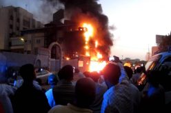 بالفيديو.. حريق مهول يلتهم 3 مباني في جدة