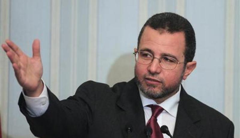 قنديل يشير الى امكانية اصدار اعلان دستوري جديد