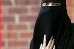 متجلببة تسرق أغراض نساء في سوق بوهران