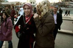 تركيا تنهي الحظر على ارتداء الحجاب في الجامعات