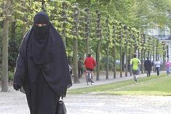 دخول قانون منع ارتداء النقاب والبرقع في بلجيكا حيز التنفيذ