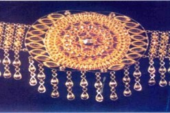 لص‮ ‬يعلن توبته ويعيد حزاما ذهبيا مسروقا‮ ‬إلى صاحبته عن طريق إمام مسجد بالبرج