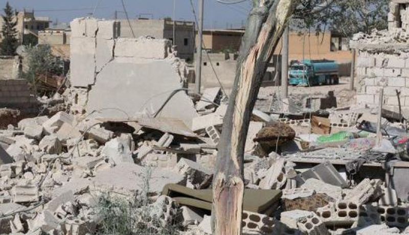 مقتل 3 سوريين في قصف مدرسة بمحافظة إدلب