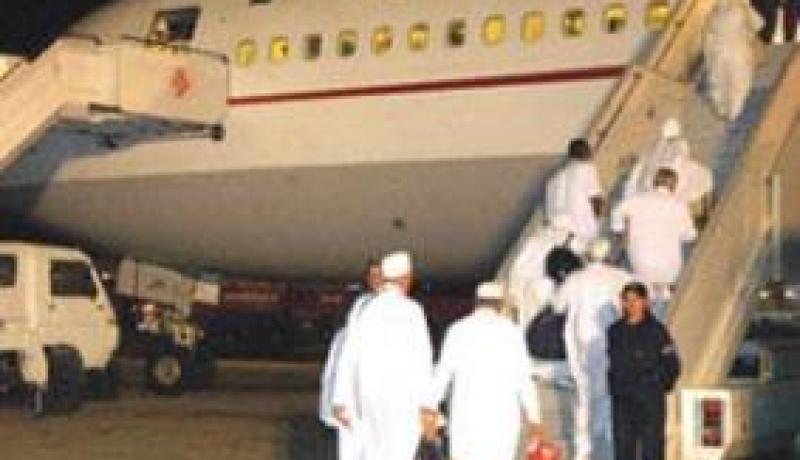 الشيخ بربارة حجاجنا يواجهون صعوبات بمطارات السعودية نظرا للإجراءات المعقدة