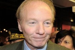 فرنسا تشرع في تشديد منح التأشيرات