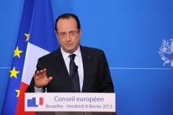 خبراء: زيارة أولاند للمغرب سياسية أكثر منها اقتصادية