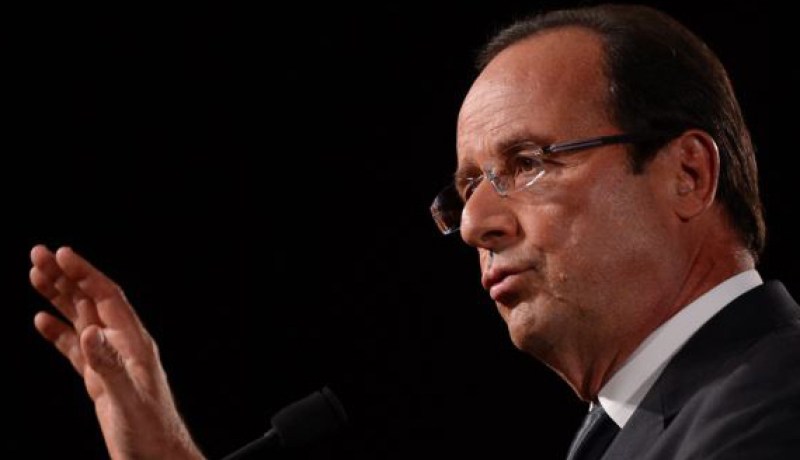 الرئيس هولاند يؤكد مقتل ثلاثة فرنسيين في هجوم تونس