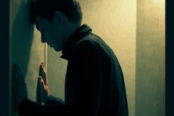 كيف أتصرف مع خطيبة لا تعرف حتى القليل من أمور الحياة