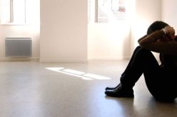 لا أشعر بدورها كزوجة‮  ‬لأنّي‮ ‬أقوم بكل شيء حتى الأعمال المنزلية‮ !!‬