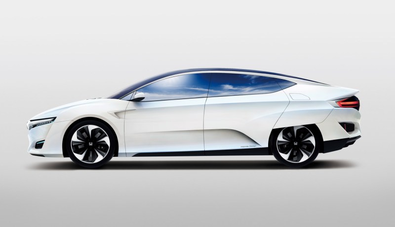 HONDA تكشف عن النسخة الاختيارية لسيارتها الجديدة FCV