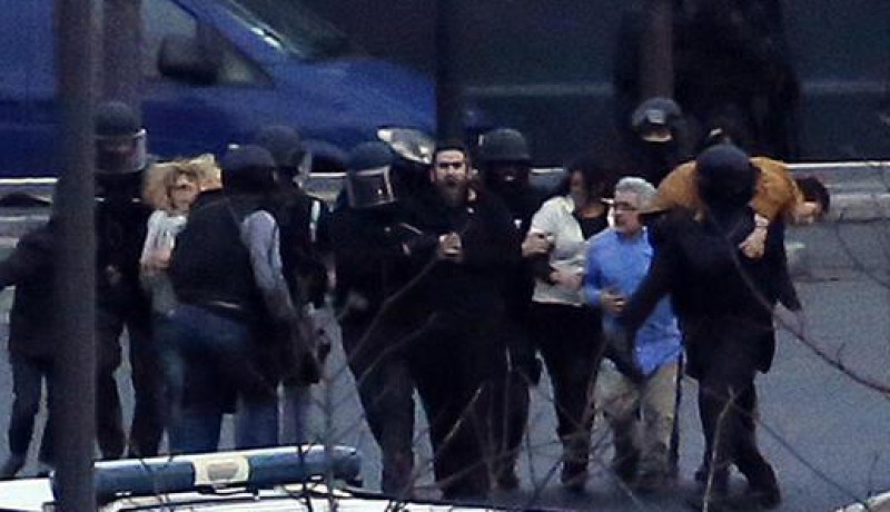 مقتل 4 رهائن على الأقل في متجر الأطعمة اليهودية بشرق باريس