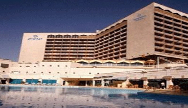 جماعة مسلحة تسطوا على فندق تركي فاحر في سوريا