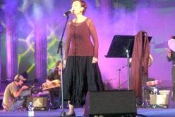 البلبلة عايشي تغرد بتيمڤاد وجمهورها يصنع الفرجة