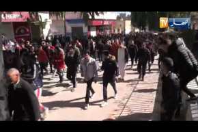 شاهد.. مسيرات سلمية بولاية تيسمسيلت ضدّ ولاية رئاسية جديدة