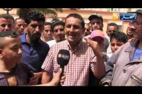شاهد طريقة إحتجاج سكان فرندة على قائمة السكن